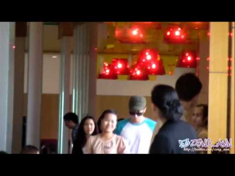 [Fancam] 120407 WooYoung (2PM) - After Breakfast @ Centara Grand Hotel
