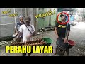 Perahu Layar Pengamen Angklung Jalanan