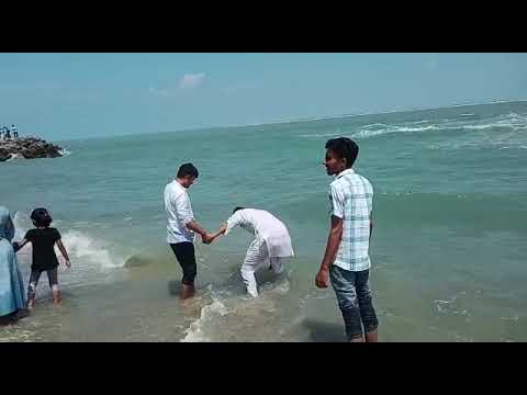 me and jijaji beach per Masti
