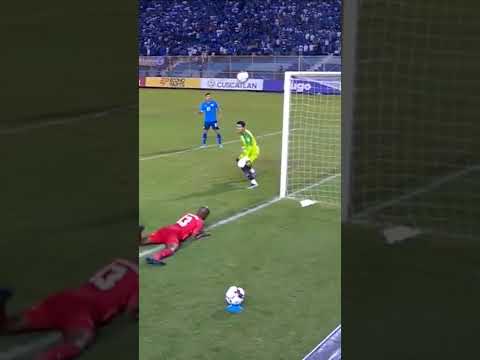 Atiba Hutchinson score with his head   |   Soccer Canada