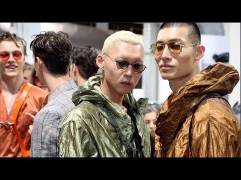 Emporio Armani - 2020 Spring/Summer Menswear Fashion Show Backstage