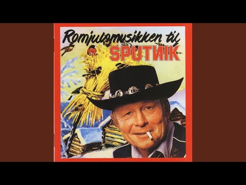 Julepotpourri: Hei, Hå, Nå Er Det Jul Igjen, Musevisa, På Låven Sitter Nissen, Du Og Jeg Og...