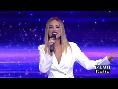 La regina - BARBARAeC a CANALE ITALIA