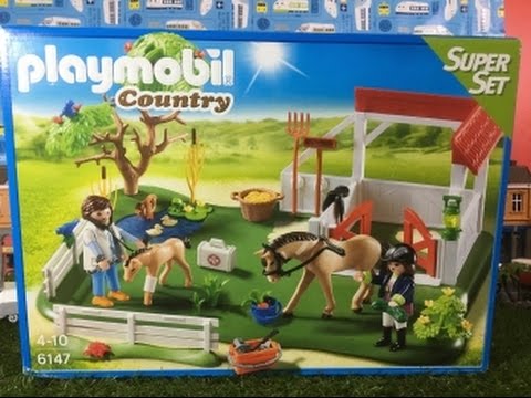 unboxing Playmobil 6147  Horse Paddock SuperSet (03973)
