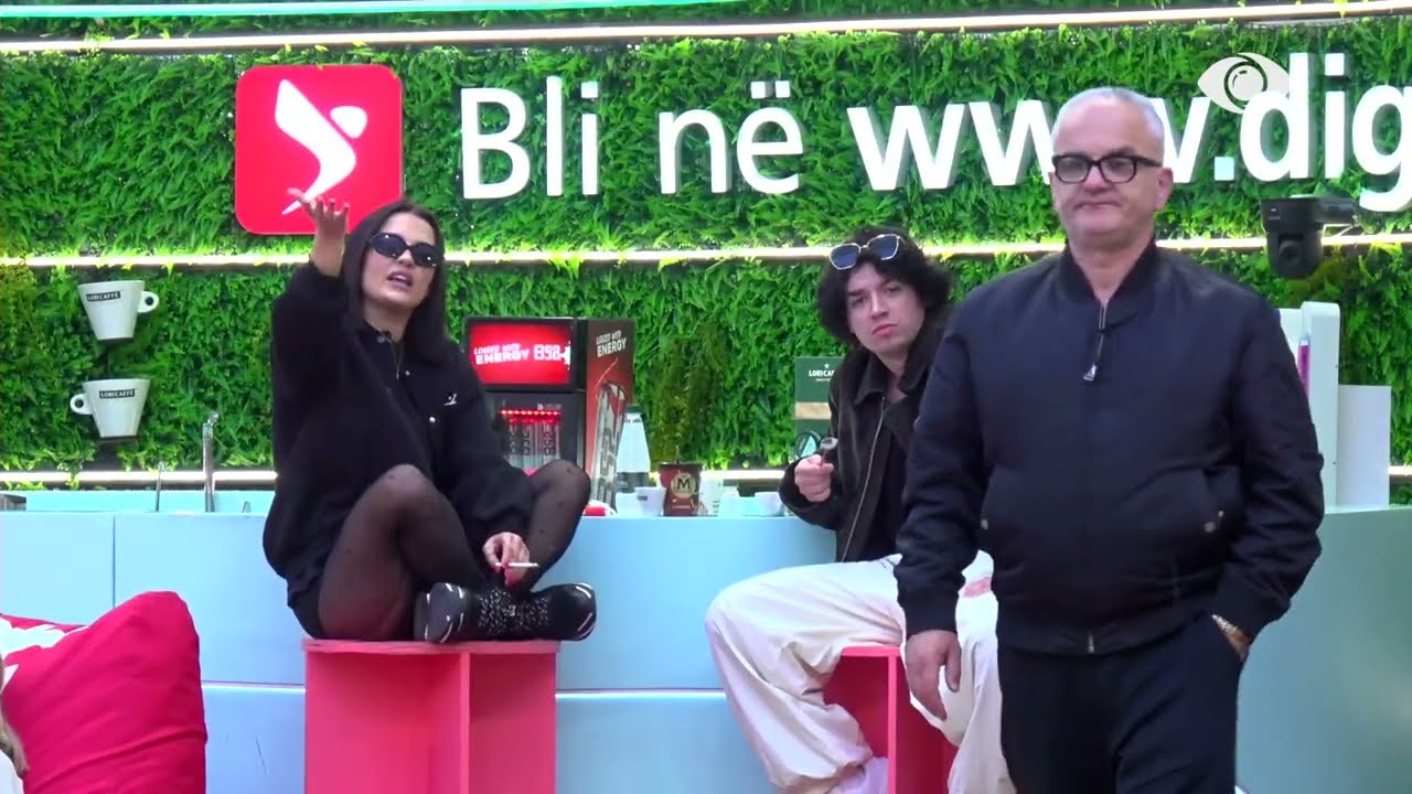 Jepi një lugë akullore Mal-it që të të dal klipi/ Kristi-Baby G, banorja: Unë ju kam ngrejtë në ajër