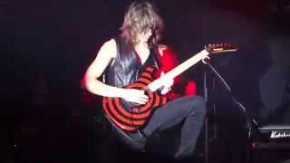 Dextress- Distance (Live)