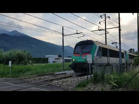 2019_06_19_ treno di carri per trasporti speciali VTG in tripla trazione di locomotive SNCF BB 36000