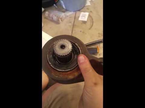 Intermediate shaft baring failure on a 1995 Integra