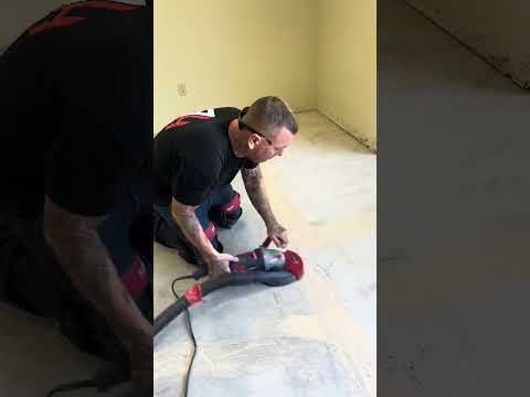 Ace High Concrete using a Makinex PPB to operate a handheld 7 inch Grinder with and S26 Vacuum