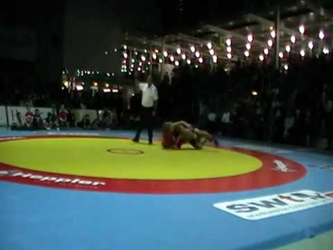 Konstanos Karpouzas vs. Patrick Loes