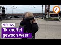 Boks, elleboogje of toch een stevige handdruk... wat te doen?