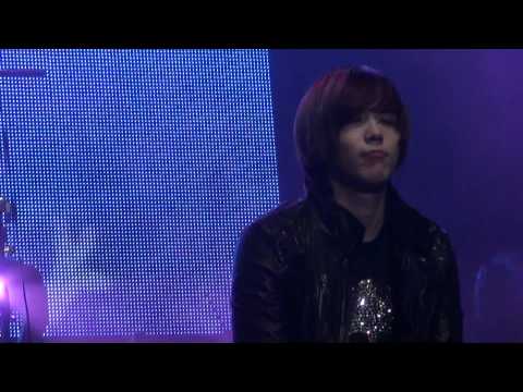 2010 11  27 FTIsland Beautiful Journey Concert -   Baby Love