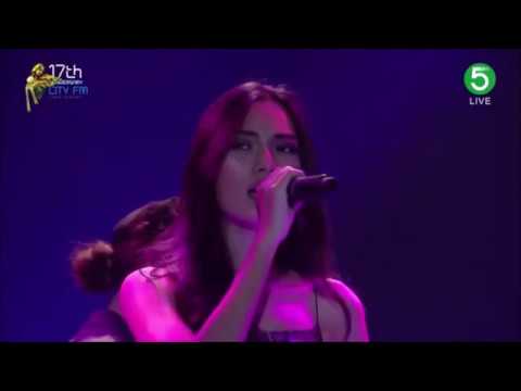 Bunny Phyoe - Lay Htae Ka Eain (Ft. Amera Hpone)ဘန္နီျဖိဳး - ေလထဲကအိမ္ Myanmar Love Song