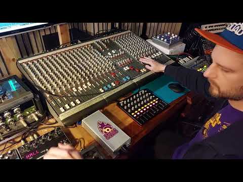 Dreadsquad - Ethiopian Rhythm (live dub mix)