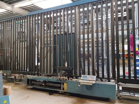 GlassBaltic | Automatic butyl extruder LISEC LBH 25AR