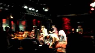 Hands Like Houses-Watchmaker Feat. Matty Mullins Live