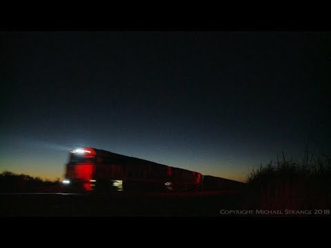 Pacific National PM5 Twilight Arrival - PoathTV Australian Trains & Railways
