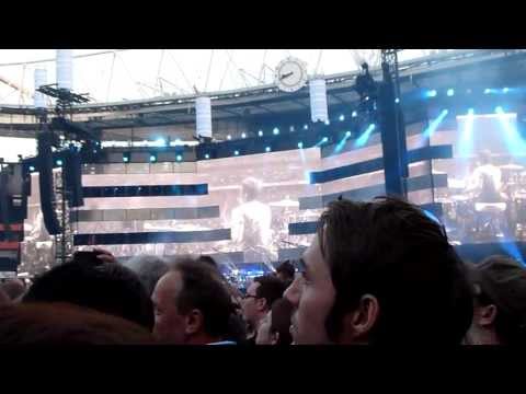 Muse - Interlude + Hysteria + Back in Black outro, Emirates Stadium (May 26, 2013)
