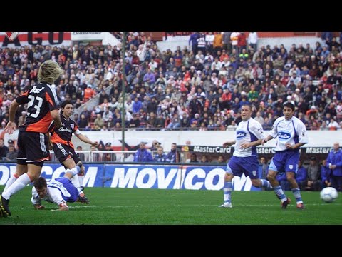 River 1 Atl Rafaela 1 - Insólito cambio de camisetas en el segundo tiempo (Clausura 2004)