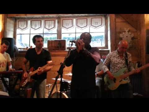 Russ Green & The Checkers - Volcanic Blues Festival