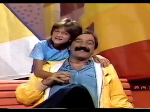 El pasador - Papà ha la bua - (Paolo Zavallone) con la figlia Cristina - Sigla TV - "Tip Tap" - 1982