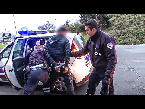 Paris ring road | The police in action