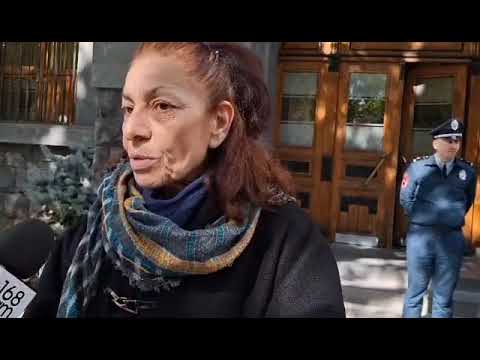 Կաբինետներում նստած որոշումներ են կայացրել. դերասանուհի Մարինե Պետրոսյան