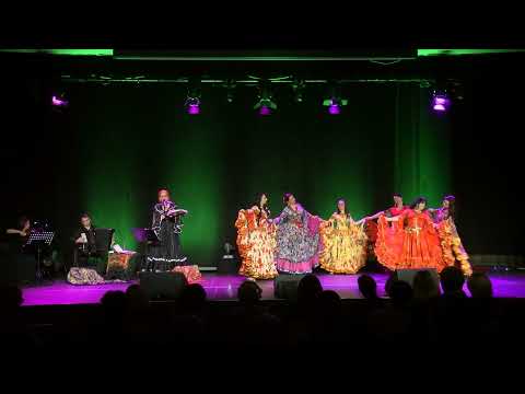 "Randia.. po polsku drapieżna". Muzyczny cytat z promocji książki."Patra"Przekład Jerzy Ficowski