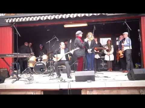 Sam & Beri : Lori Lori Kurdish 25Apr2015 Westmannafolk