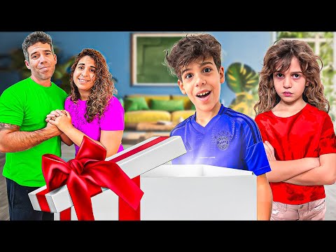 SORPRENDEMOS a LORENZO con el REGALO de sus SUEÑOS|4PLUSONE