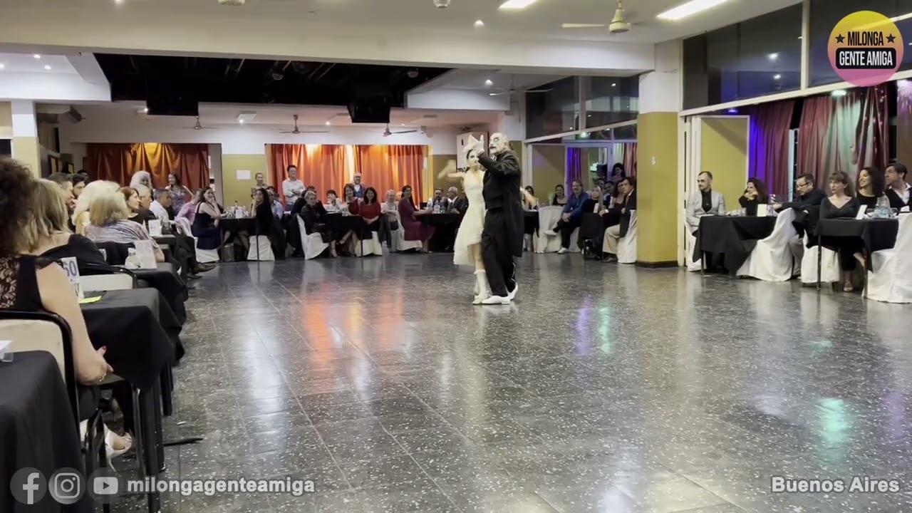 Video thumbnail for Esuardo Cappussi y Mariana Flores - Milonga Gente Amiga 2022 (1/3)