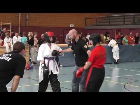 2013-07-13 BM-Kickboxen - Angelique Maschl Sieg im Kampf um Pl.3 LK-Newcomer - Sugambrer Fightclub