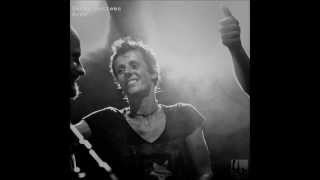 Sarah Bettens - Grey