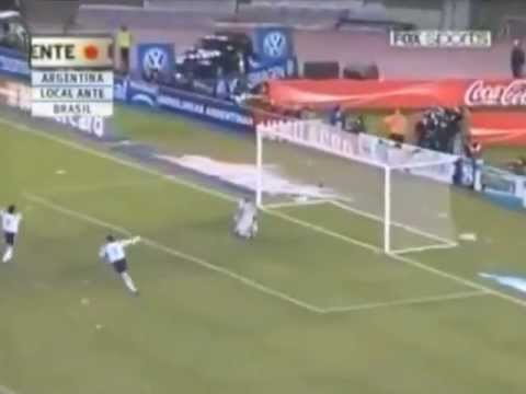 Golazo Riquelme a Brasil 2005 - El Unico 10