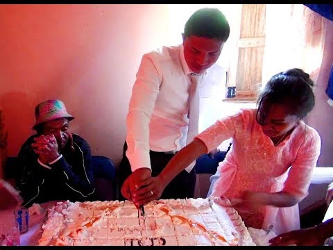 download lagu mp3 mp4 Vodiondry, download lagu Vodiondry gratis, unduh video klip Download Vodiondry Mp3 dan Mp4 Free All Gratis