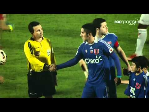 "Salida U de Chile Final Sudamericana vs LDU" Barra: Los de Abajo &bull; Club: Universidad de Chile - La U