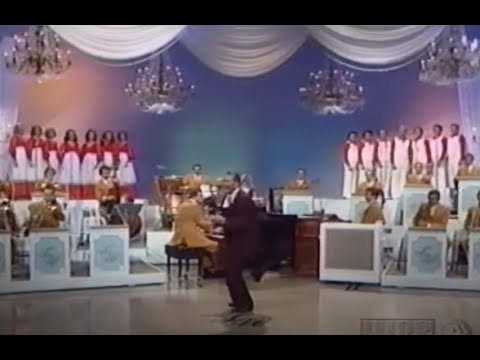 Lawrence Welk Show - Tribute to Sweet & Swing Bands from 1980 - Mary Lou inteviews Ava Barber at end