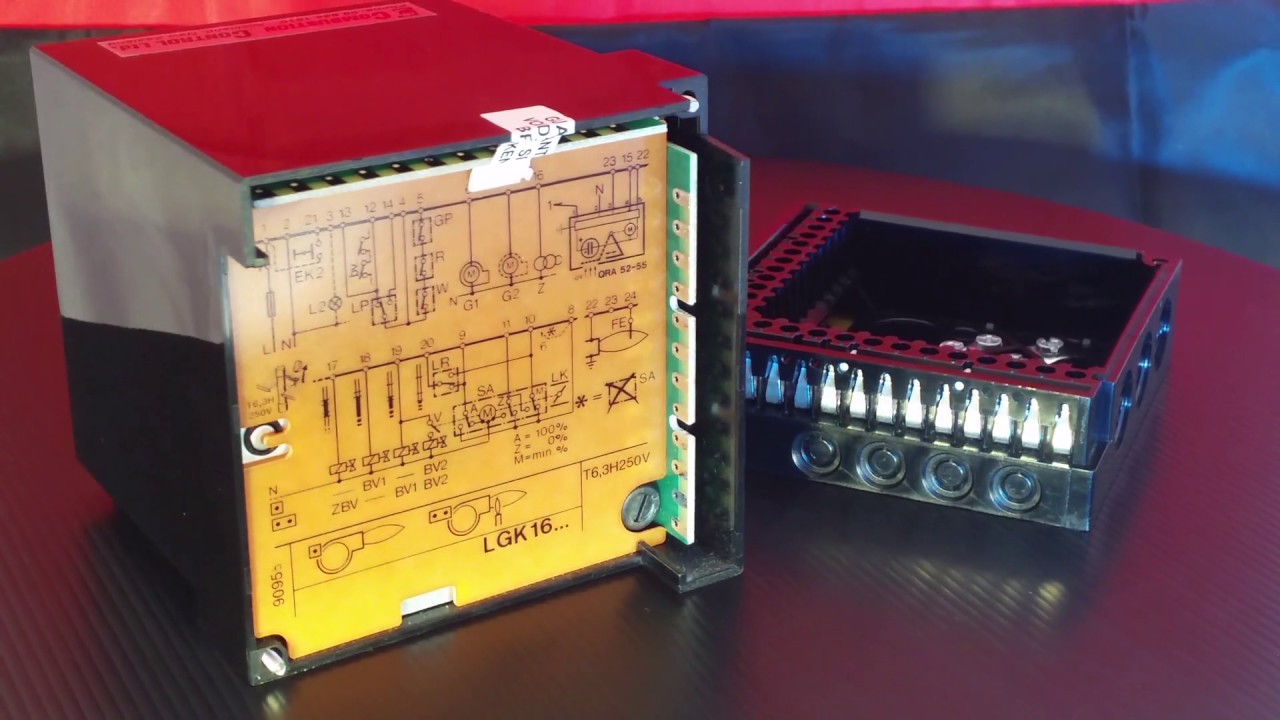 Plug in base for LGK Series Burner Controls with LGK16 Controller.