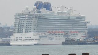 preview picture of video 'Britannia Leaving Southampton for Maiden Voyage'