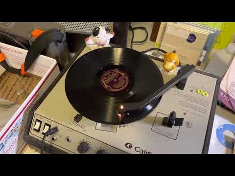 “Roses in December” Sterling Young and his Orchestra (Vocal: Gil Dagenais) - Conqueror 8911