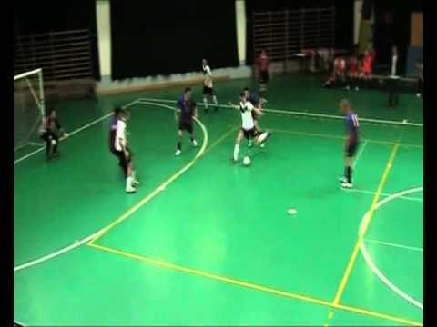 150515.Occasione Ischia e parata Futsal Pine' (sullo 0-0)