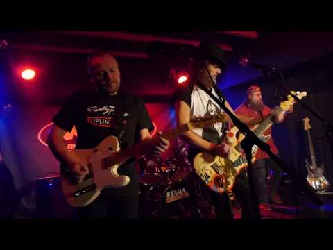 Gi Gi Gang - GiGiGang - Tisíc očí