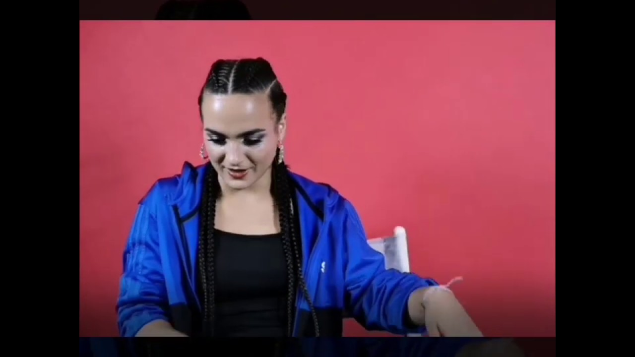 Q&A Laia Barrera @laiabarrerac by @estudiobcn @adriphotobcn #aboutmevideo #dancer #actress