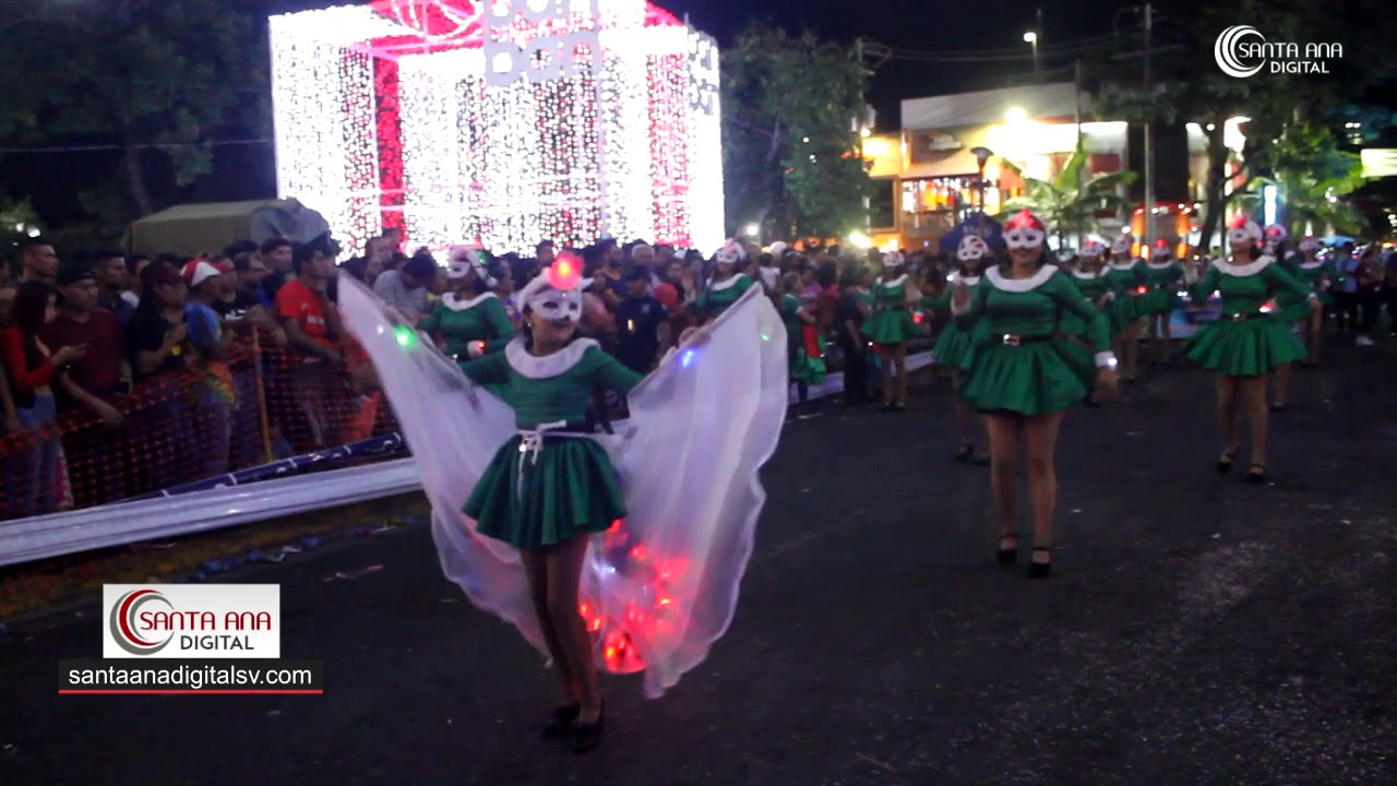 CE José Martí y Colegio Dominico en Desfile Navideño 2019