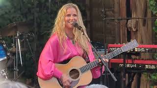 Lisa Miskovsky live @ Solliden Sessions Lady stardust