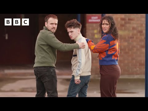 School staff try to protect student from his violent dad | Waterloo Road - BBC