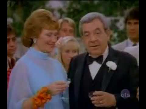 HAPPY DAYS: Season 11 (1983-84) Clip (The Final Scene)