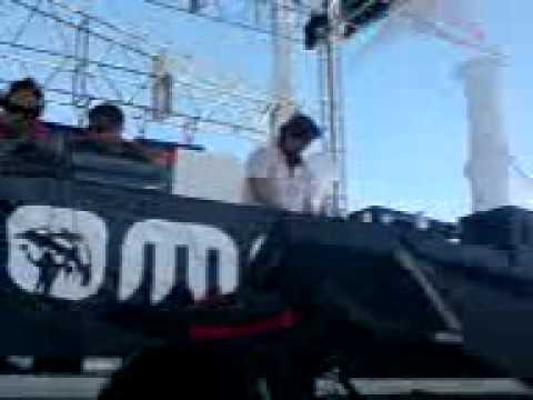 JAMES MONRO'S LIVE ACT ATMOSPHERE