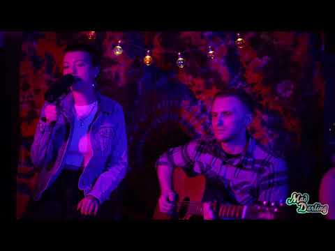 Mad Darling Acoustic Session - Disconnected