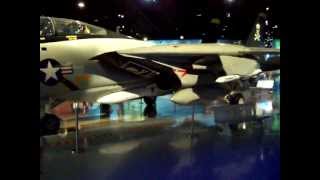 preview picture of video 'bryce's field trip to kalamazoo air museum'